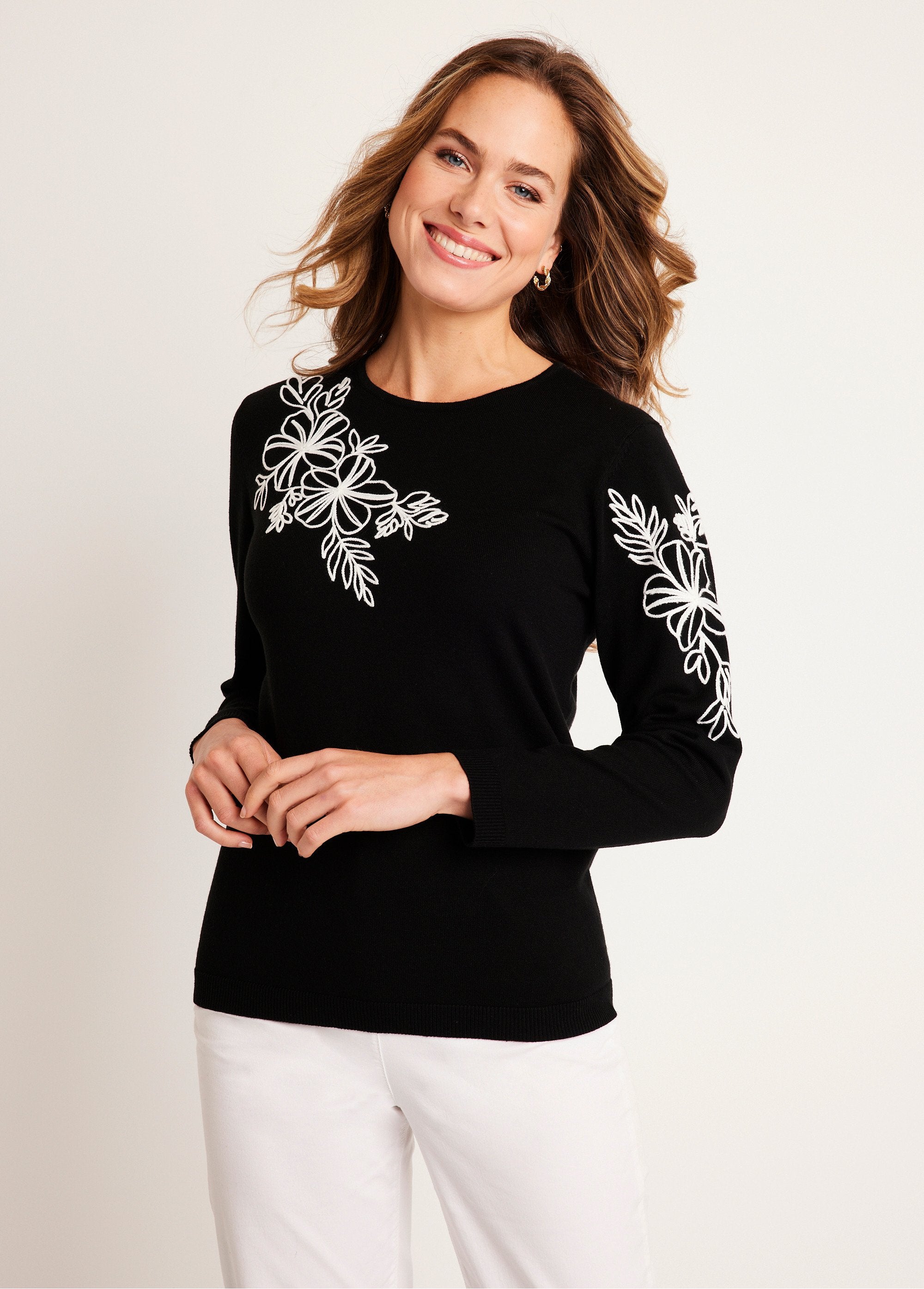 Fine_embroidered_sweater_Black_and_white_FA1_slim