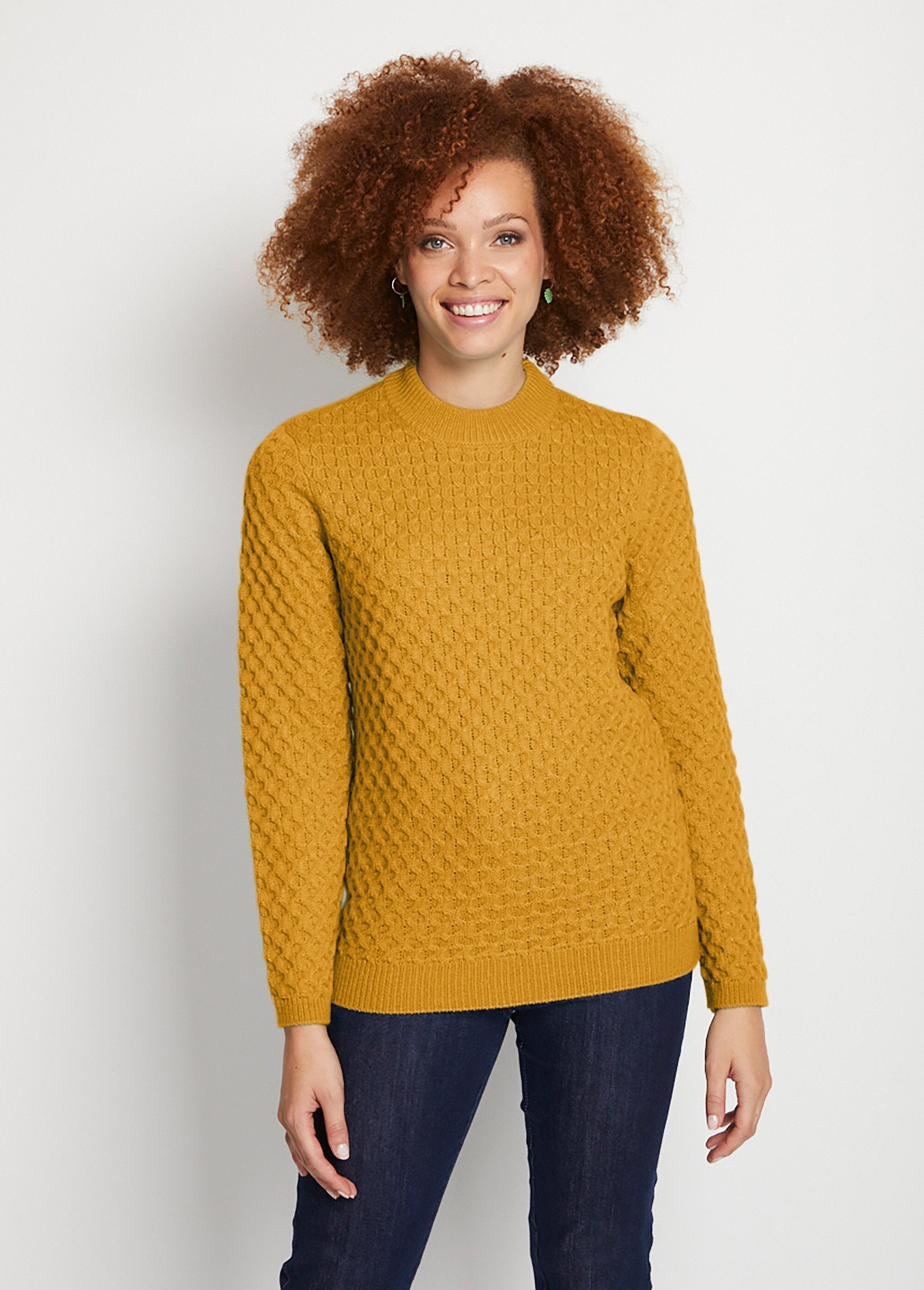 Short_warm_sweater_with_thick_knit_stand-up_collar_Curry_FA1_slim