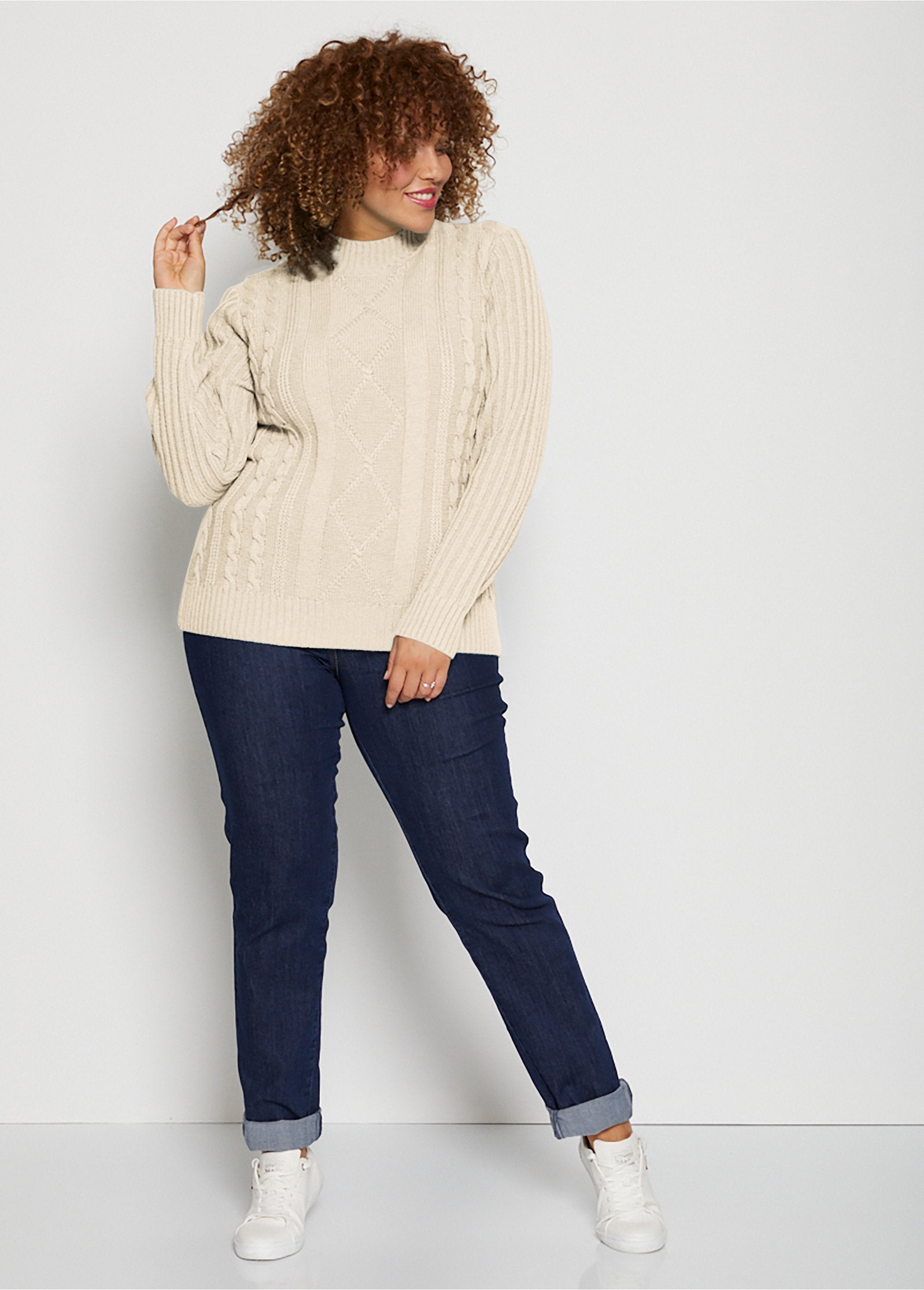 Warm_Irish_style_sweater_with_high_collar_Ecru_SF1_curvy