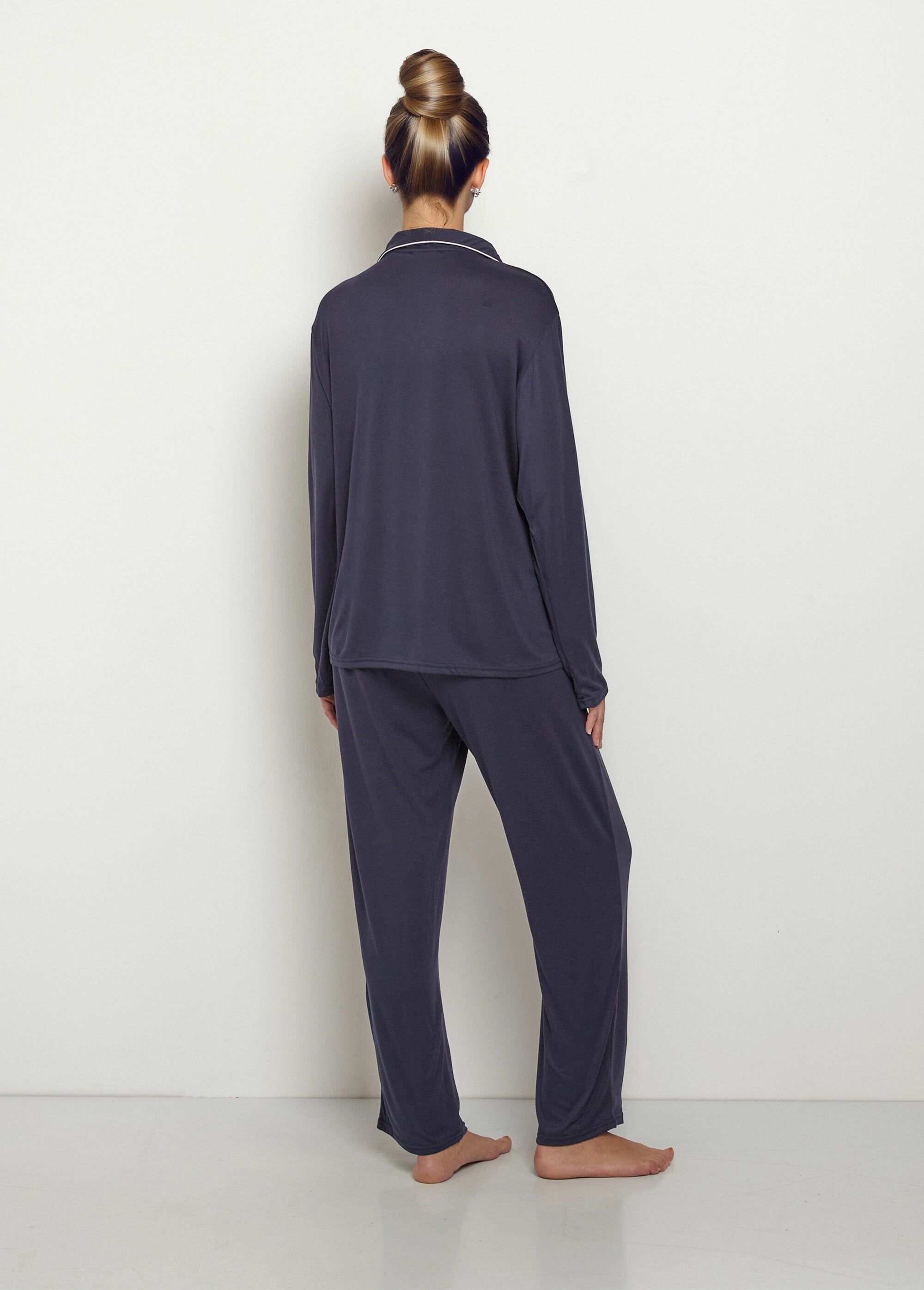 Pyjama_col_tailleur_et_manches_longues_Bleu_DO1_slim