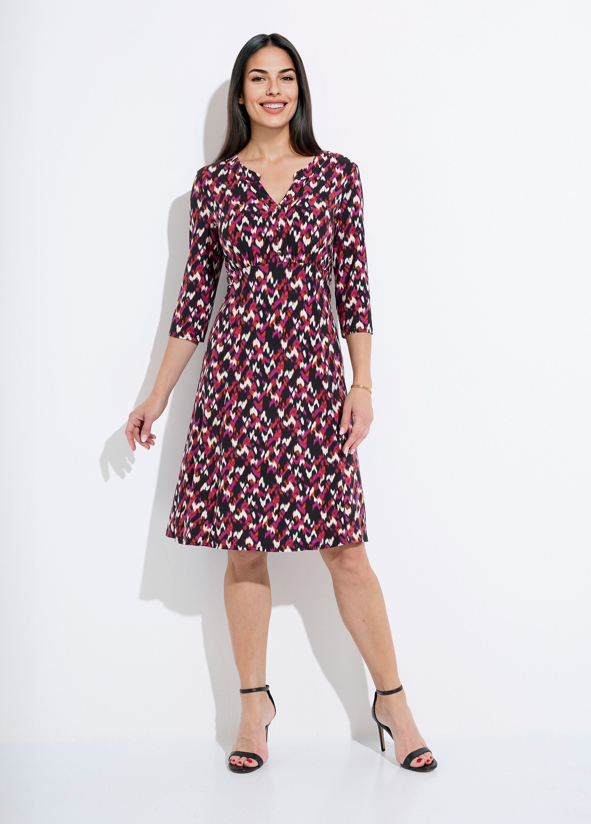 Short_flared_dress_with_3/4_sleeves_and_graphic_print_Black_and_fuchsia_FA1_slim