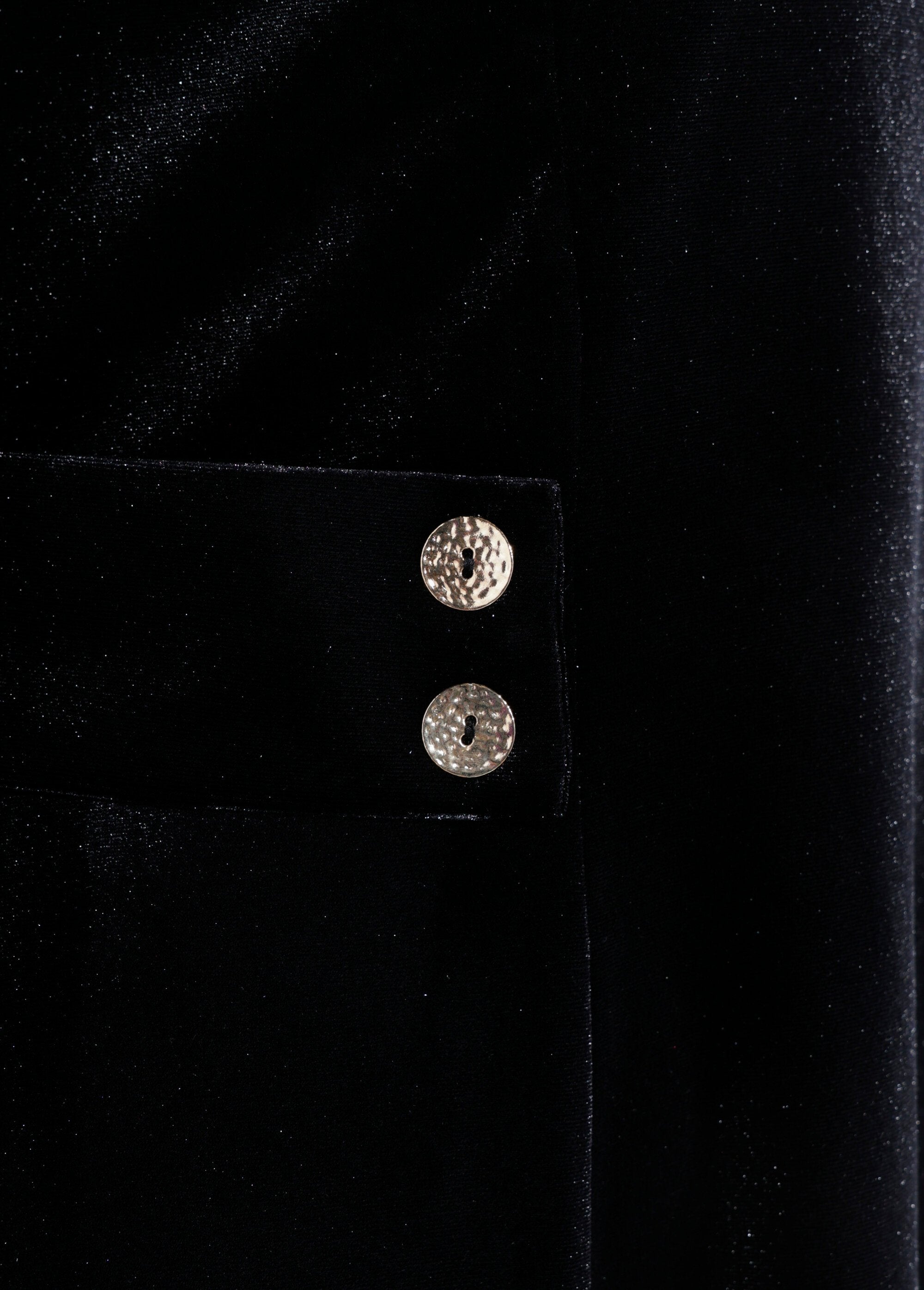 Velvet_dress_with_a_round_neck_and_defined_waist_Black_DE1_slim