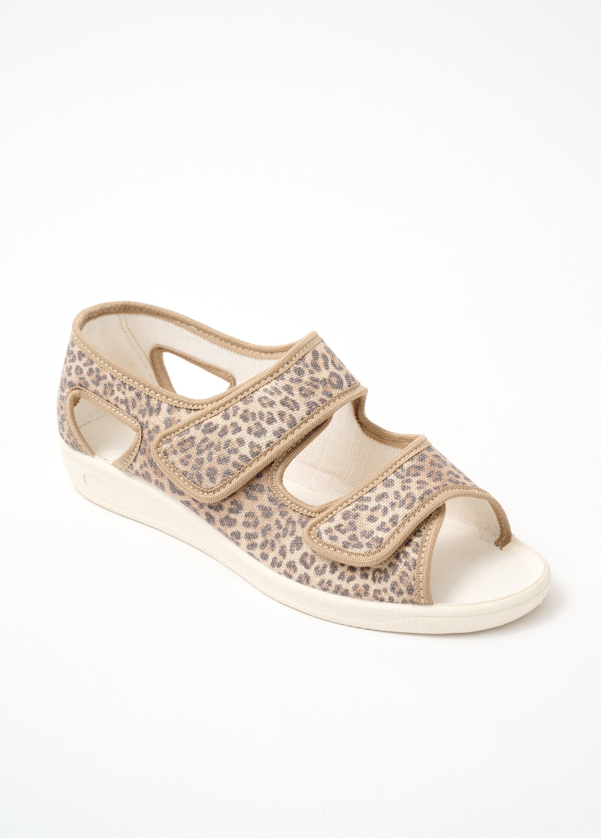 Comfort_width_vegan_sandals_Beige_FA1_slim