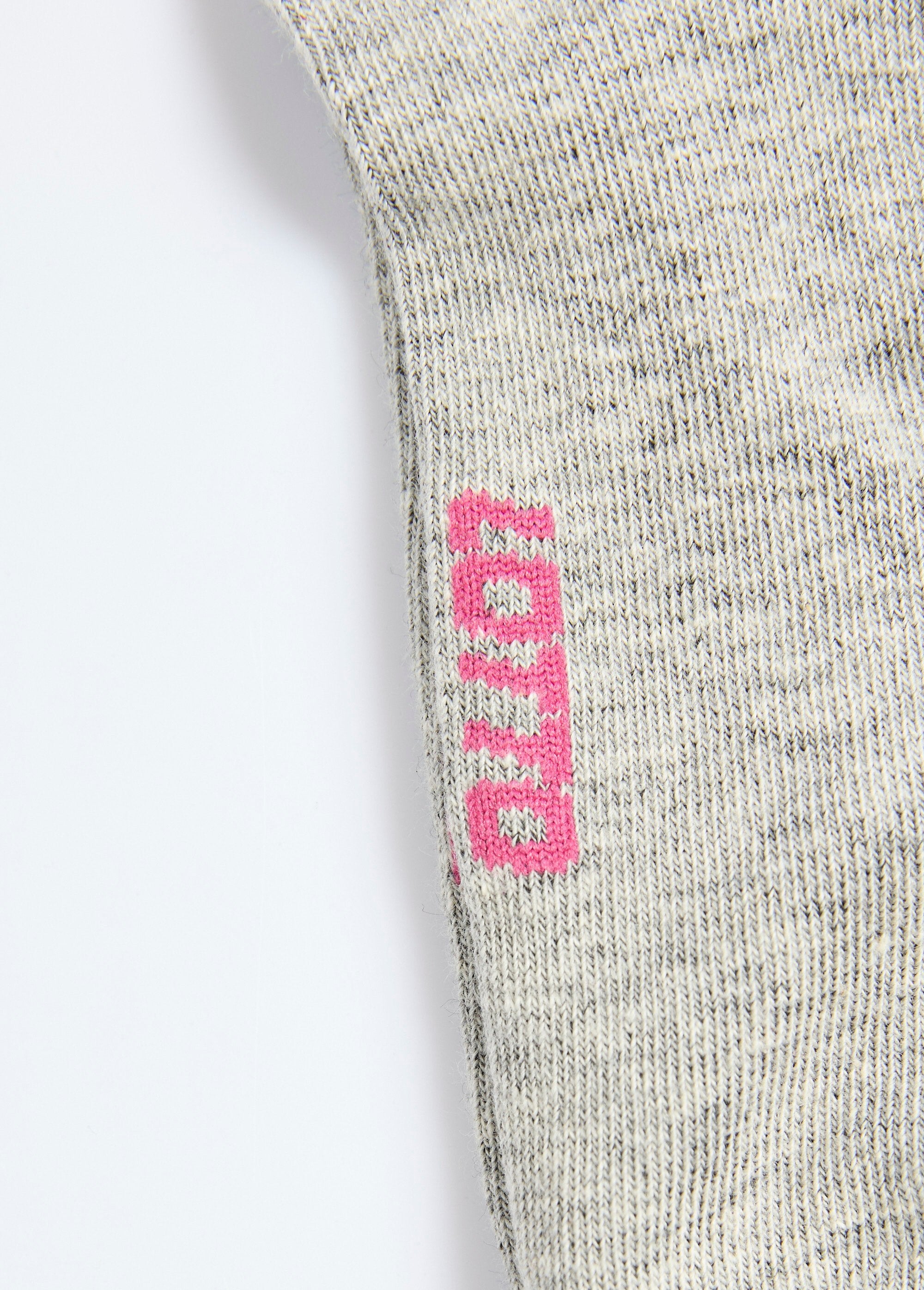 Socquettes_avec_logo_coloré_Assortis_gris_DE3_slim