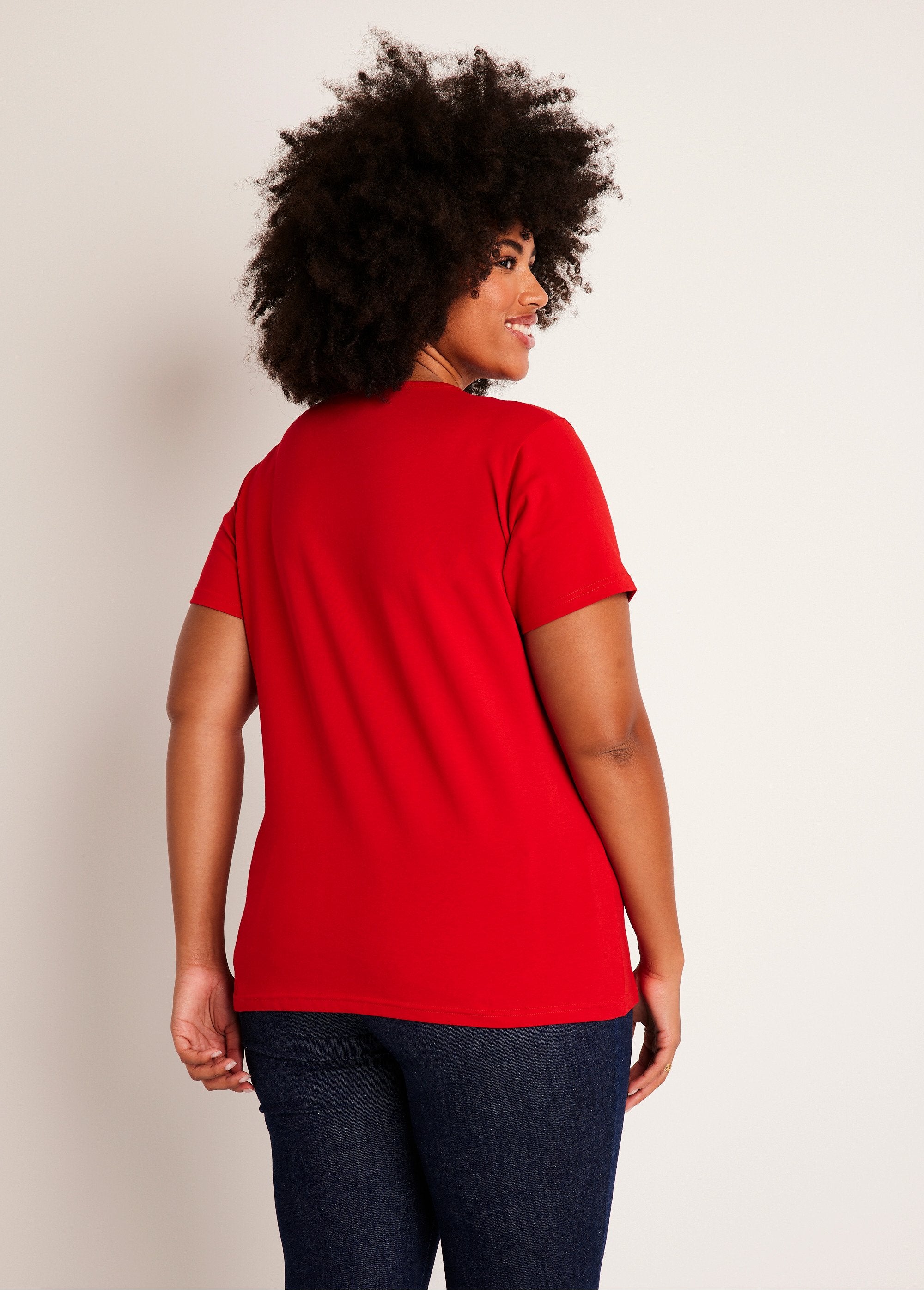 Embroidered_openwork_V-neck_T-shirt_Red_DO1_curvy