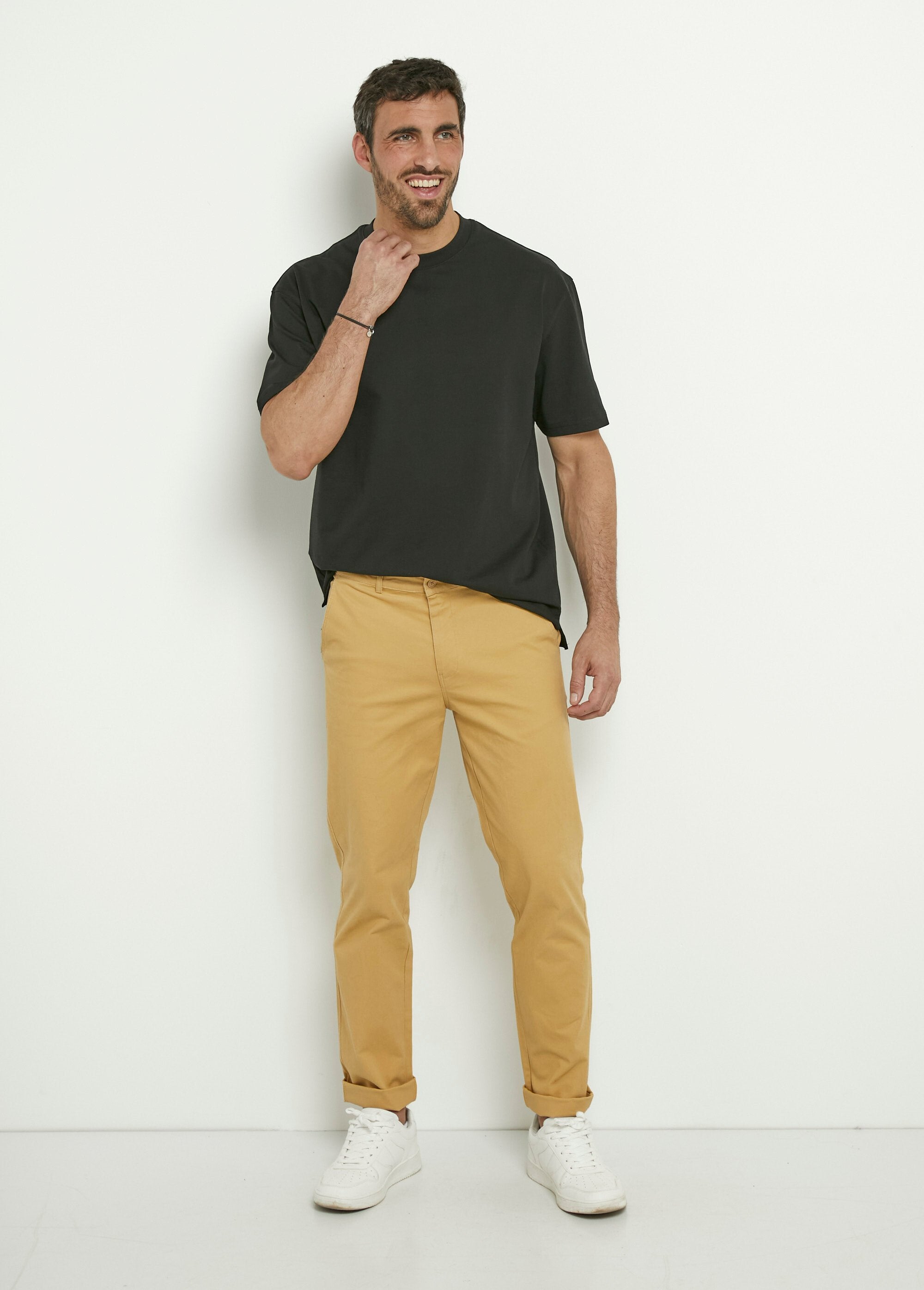 Thick_cotton_T-shirt_with_double_stitching_Black_SF1_slim