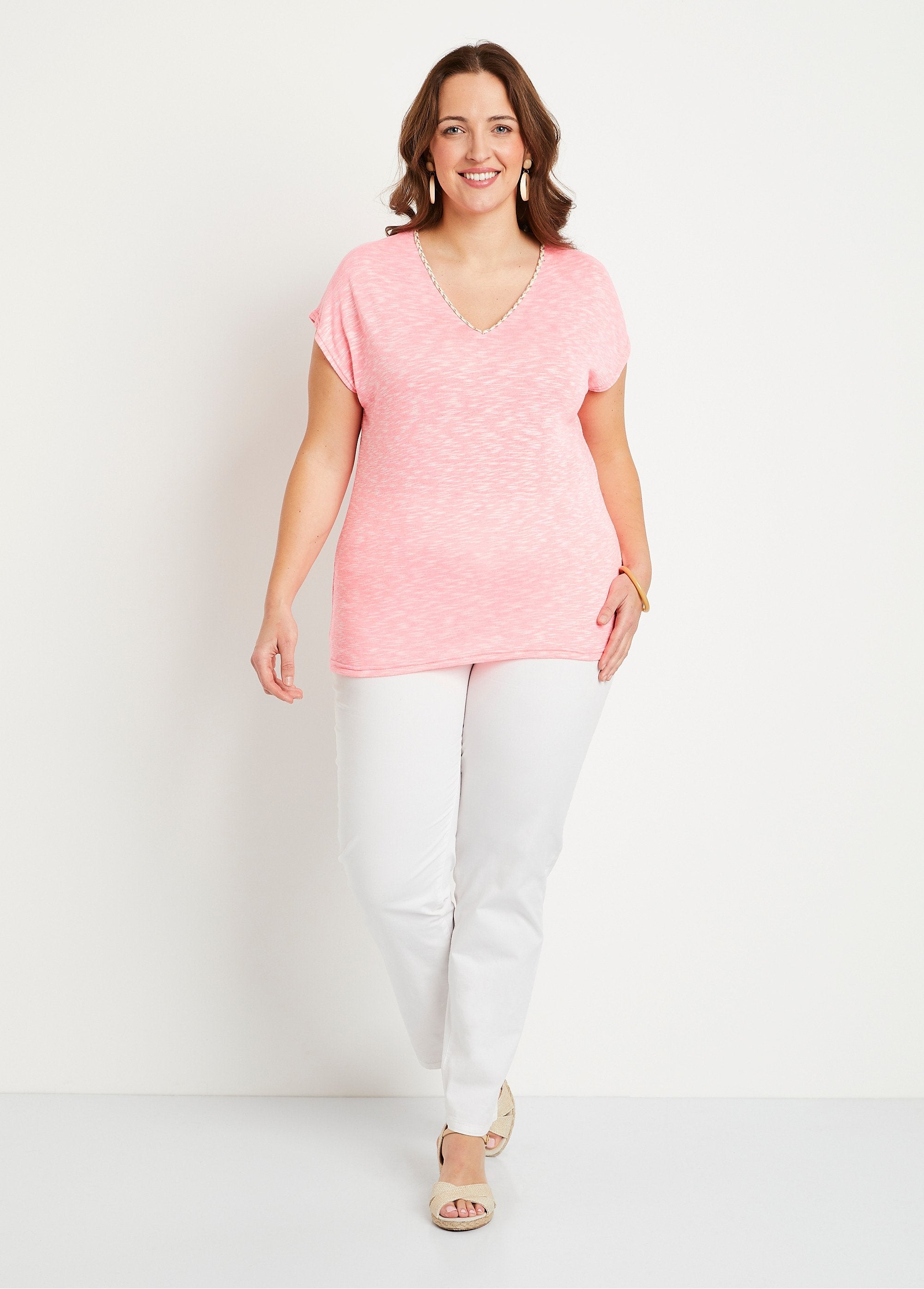 Neon_short_t-shirt_Pink_SF1_curvy