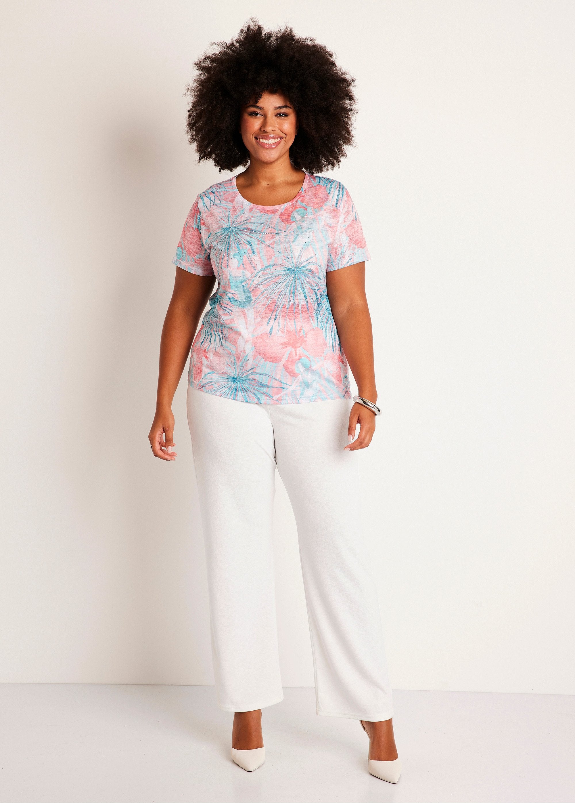 Short_T-shirt_with_pattern_and_rhinestones_round_neck_Aqua_and_pink_SF1_curvy