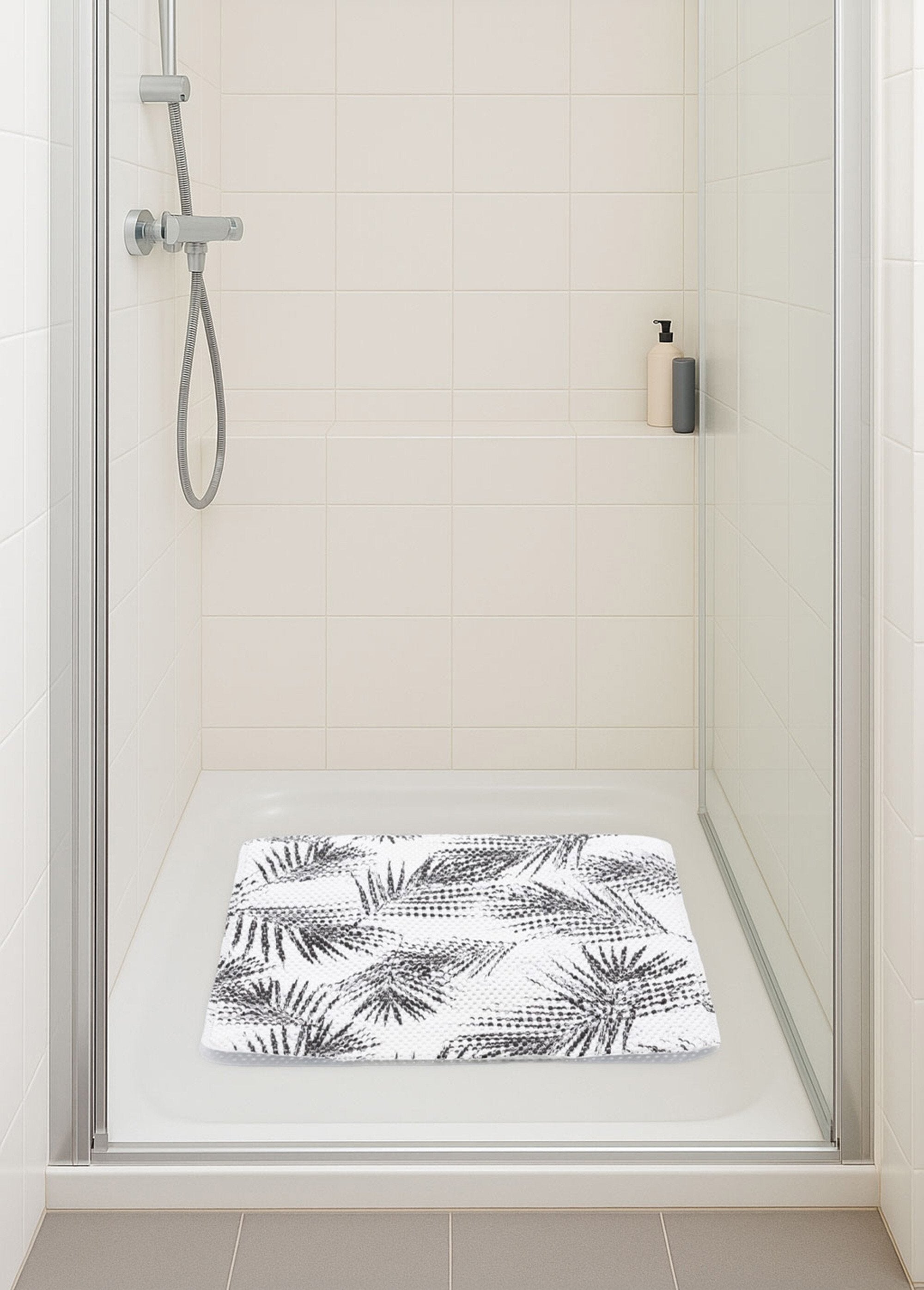 Non-slip_shower_mat_White_and_Black_SF1_slim