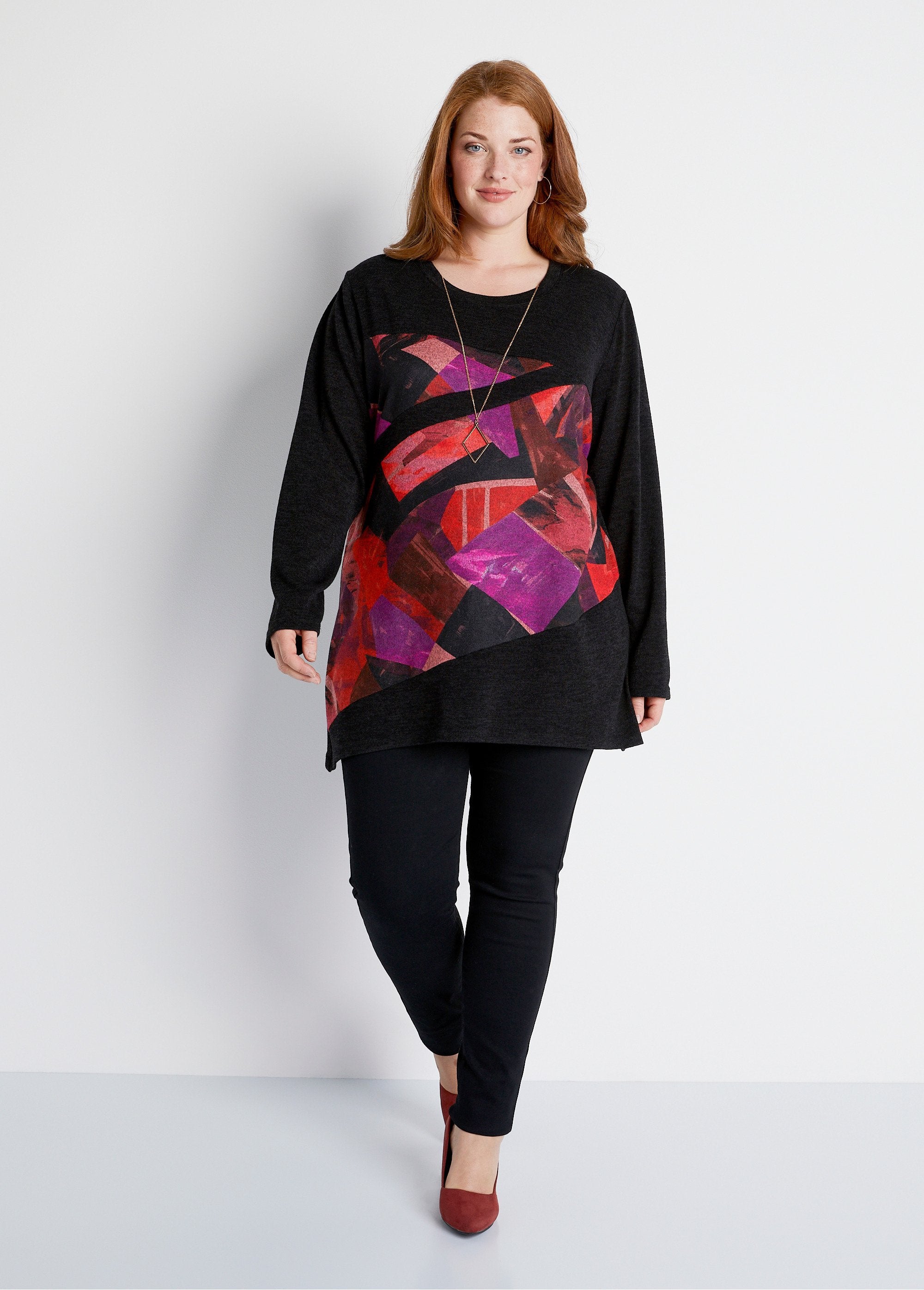 Long_asymmetrical_T-shirt_Black_and_blackcurrant_SF1_curvy