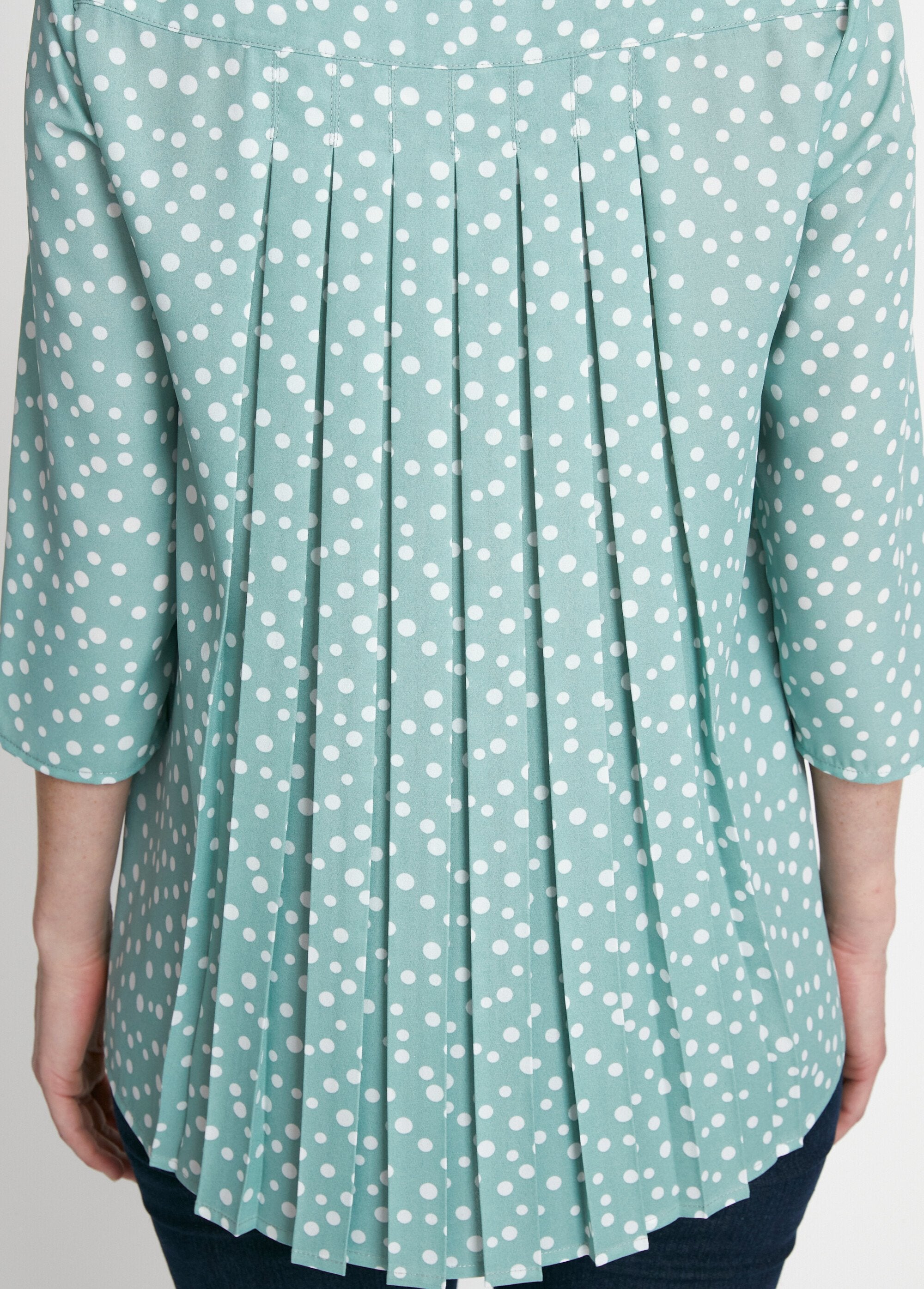 Mid-length_loose_pleated_back_tunic_Mint_and_white_DE4_slim