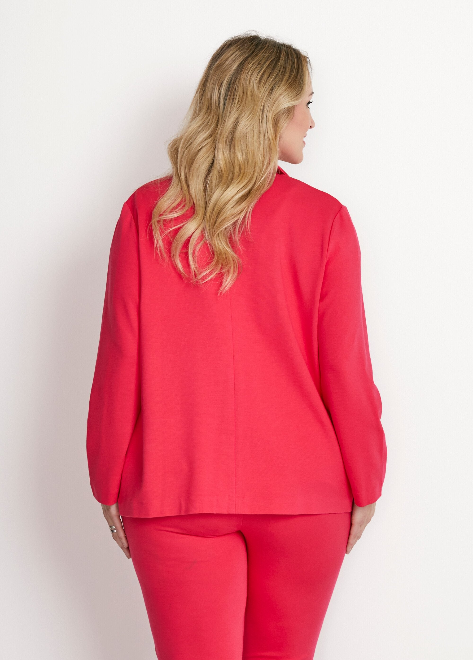 Straight_buttoned_jacket_in_plain_Milano_knit_Pink_DO1_curvy