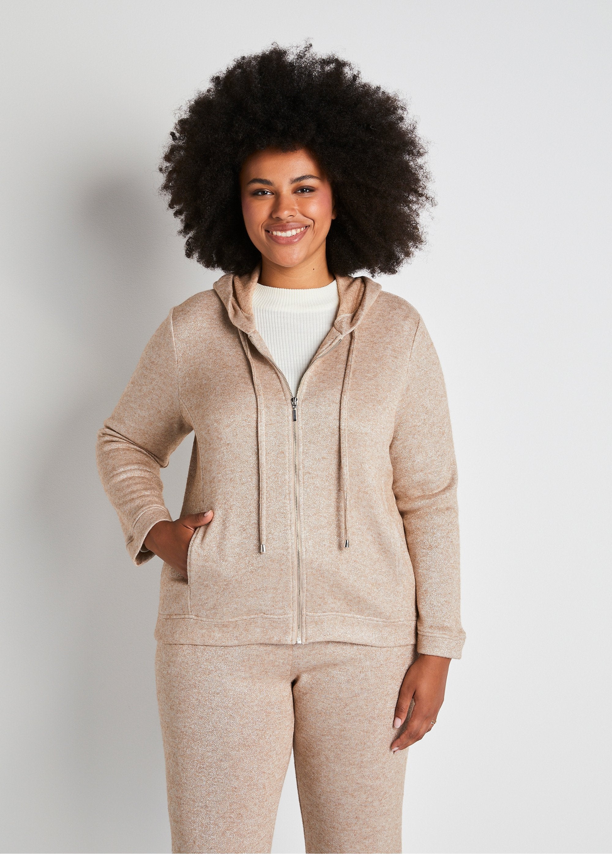 Shiny_knit_jogging_jacket_with_hood_Iridescent_beige_FA1_curvy